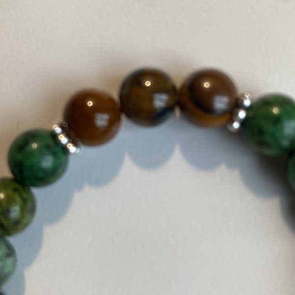 New Jade and Tiger Eye Beaded Bracelet - Picture 4 of 7